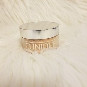 Clinique Face Powder